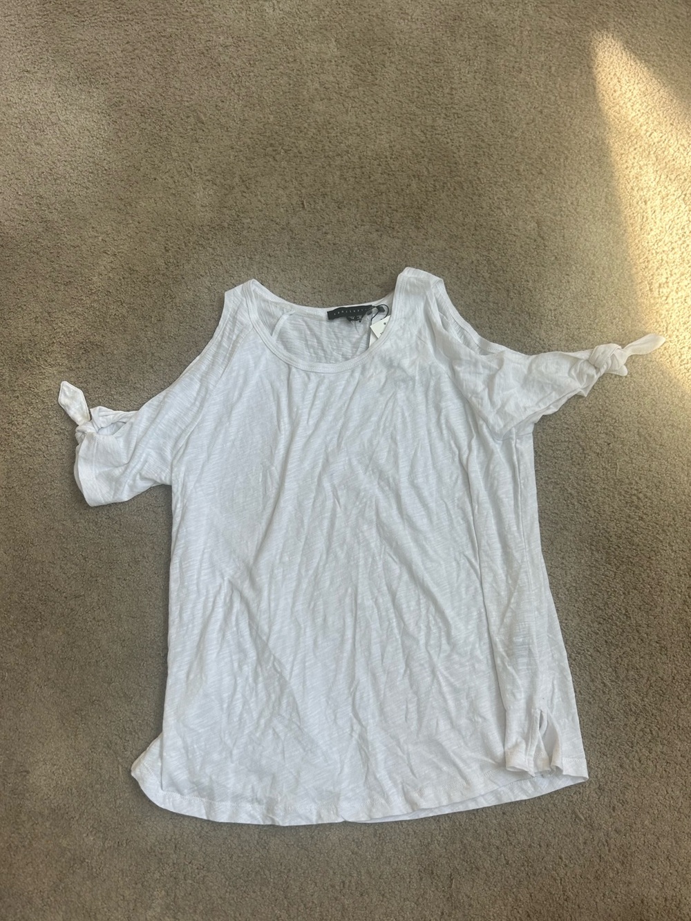 Womens White Cold-Shoulder Knot Sleeve Top